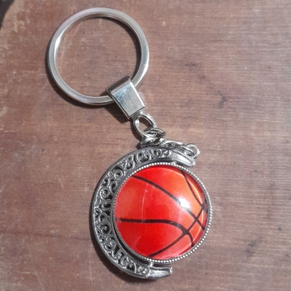 Basketball & Baseball Metal Rotating Keychains - Picture 4 of 4
